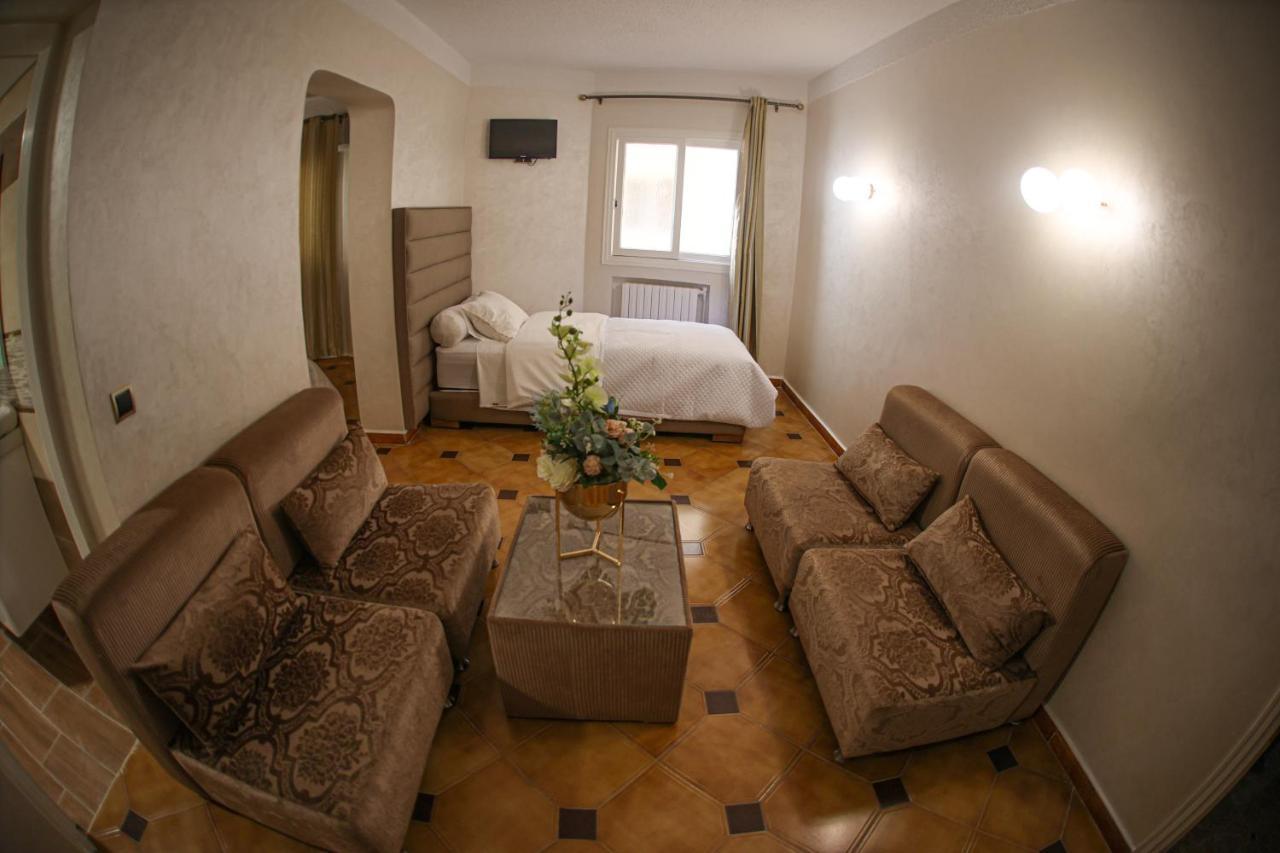 Hotel Des Lilas Oujda Exterior foto